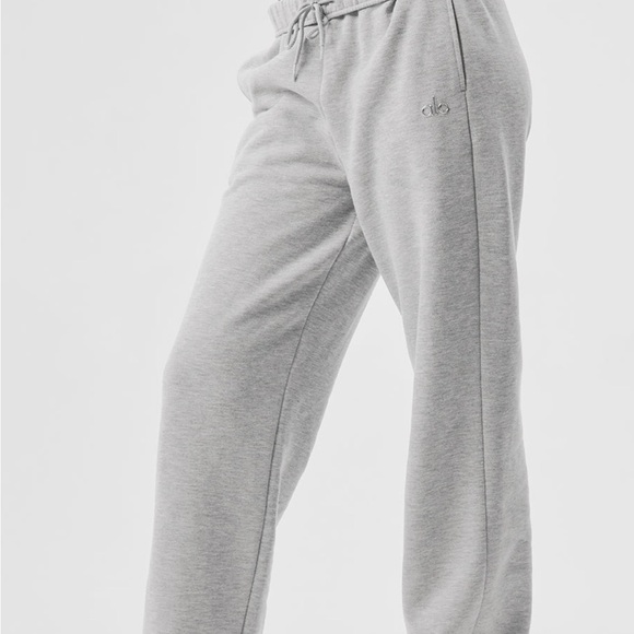 ALO YOGA ACCOLADE SWEATPANTS STRAIGHT LEG - Picture 1 of 5
